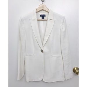 Ann Taylor White Blazer Size 2 Single Button